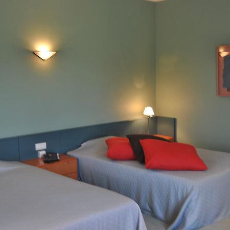 Greenpark Hotel Sint-Pieters-Leeuw Екстериор снимка